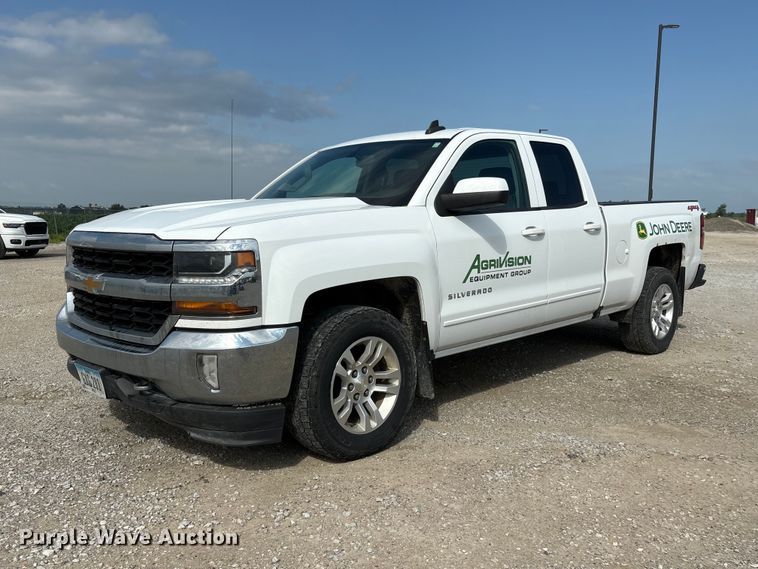 2018-chevrolet-silverado-1500-pickup-truck #1491398