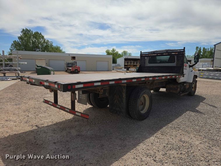 image for item DP8939 2005 GMC C6500 dump flatbed truck