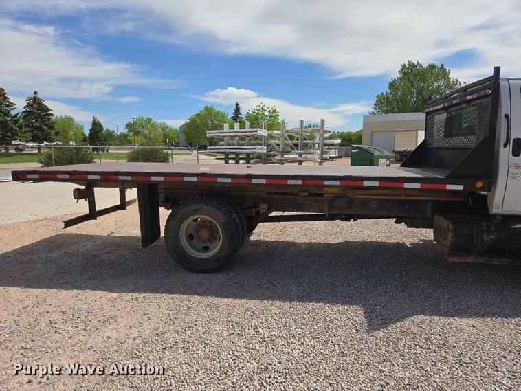 image for item DP8939 2005 GMC C6500 dump flatbed truck
