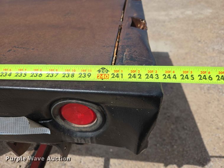 image for item DP8939 2005 GMC C6500 dump flatbed truck