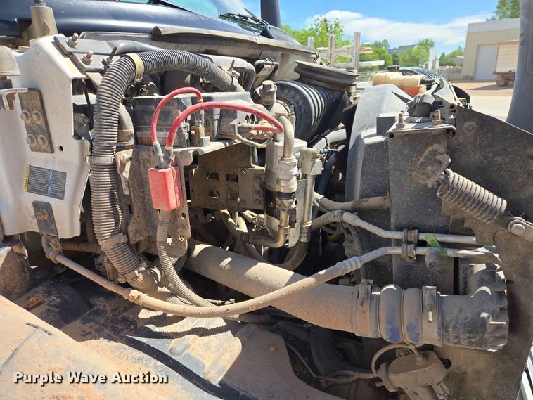 image for item DP8939 2005 GMC C6500 dump flatbed truck