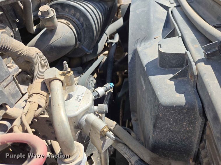 image for item DP8939 2005 GMC C6500 dump flatbed truck