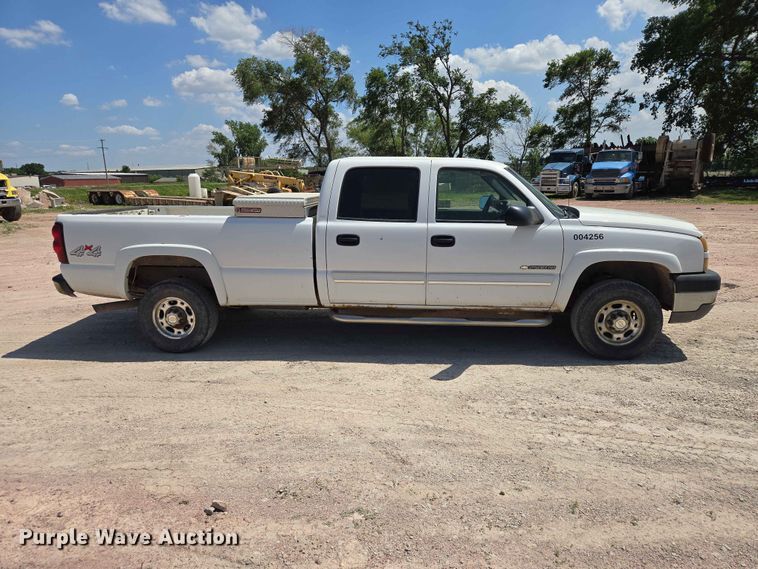 image for item DP8955 2005 Chevrolet Sierra 1500 Ext. Cab pickup truck