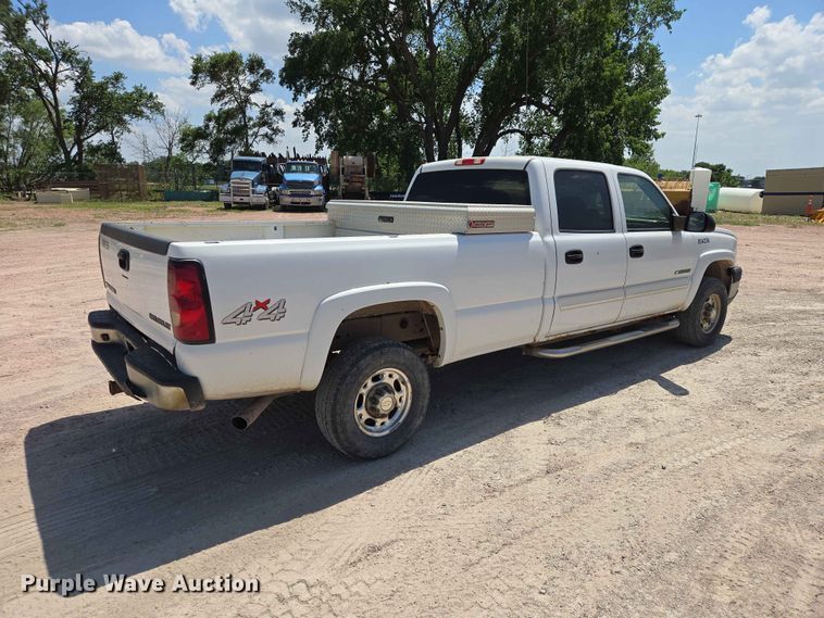 image for item DP8955 2005 Chevrolet Sierra 1500 Ext. Cab pickup truck
