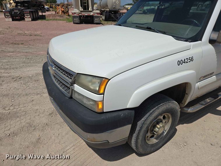 image for item DP8955 2005 Chevrolet Sierra 1500 Ext. Cab pickup truck