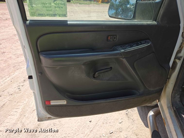 image for item DP8955 2005 Chevrolet Sierra 1500 Ext. Cab pickup truck