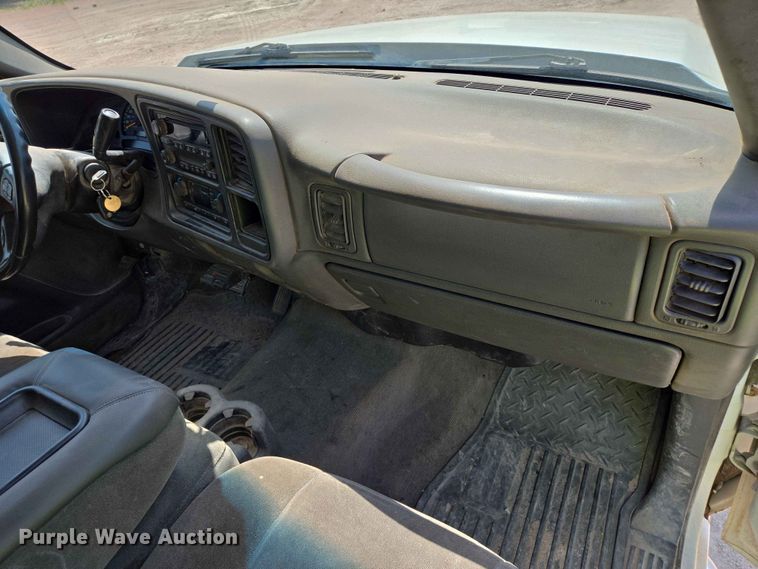 image for item DP8955 2005 Chevrolet Sierra 1500 Ext. Cab pickup truck