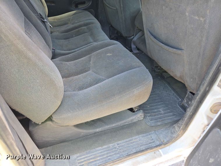 image for item DP8955 2005 Chevrolet Sierra 1500 Ext. Cab pickup truck