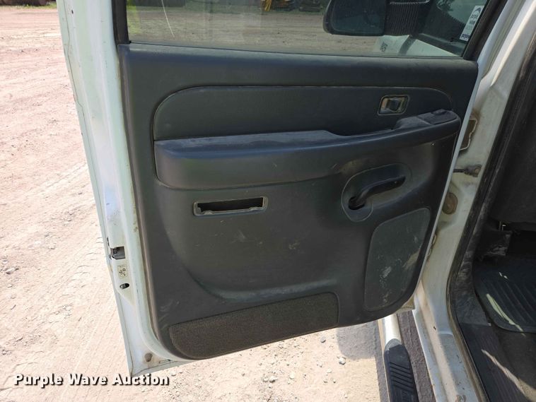image for item DP8955 2005 Chevrolet Sierra 1500 Ext. Cab pickup truck