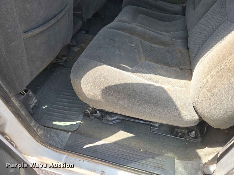 image for item DP8955 2005 Chevrolet Sierra 1500 Ext. Cab pickup truck