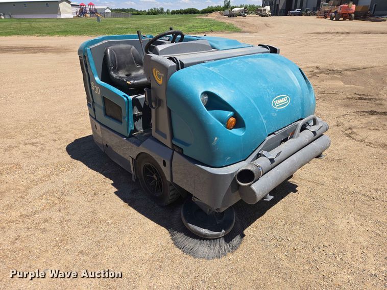 image for item DP8972 Tenant S30 sweeper