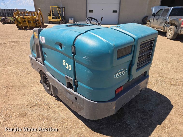 image for item DP8972 Tenant S30 sweeper