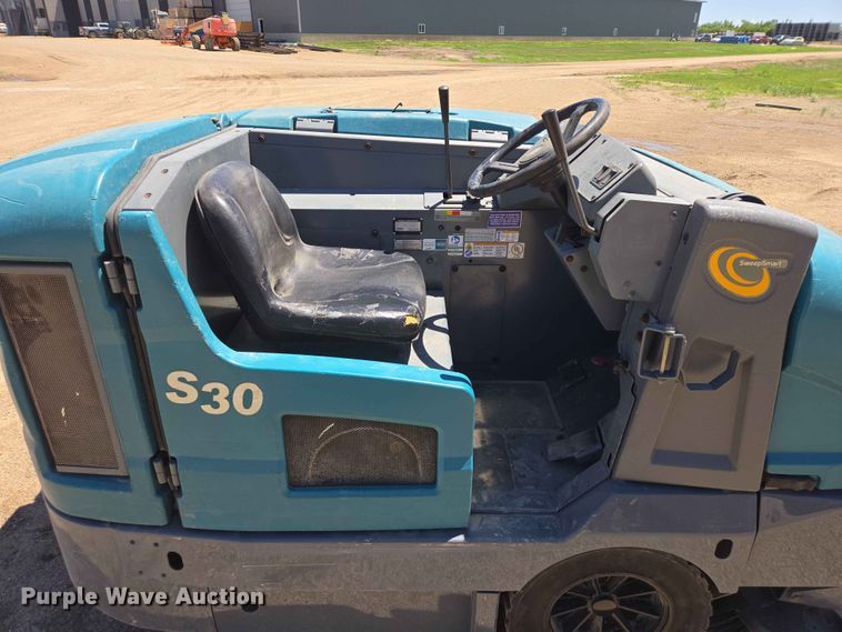 image for item DP8972 Tenant S30 sweeper