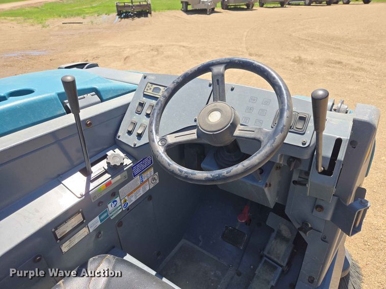 image for item DP8972 Tenant S30 sweeper