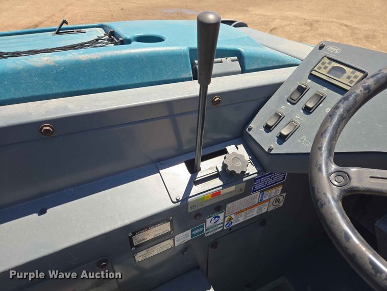 image for item DP8972 Tenant S30 sweeper