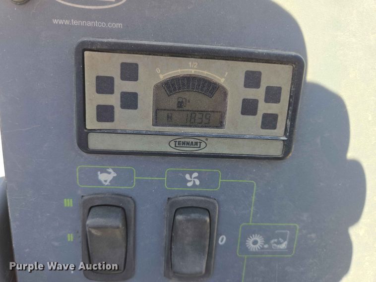 image for item DP8972 Tenant S30 sweeper