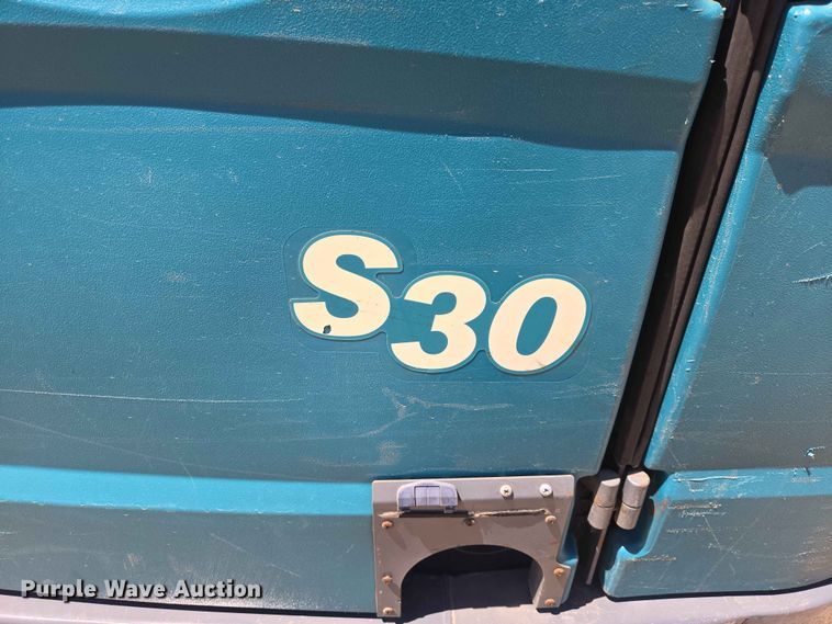 image for item DP8972 Tenant S30 sweeper