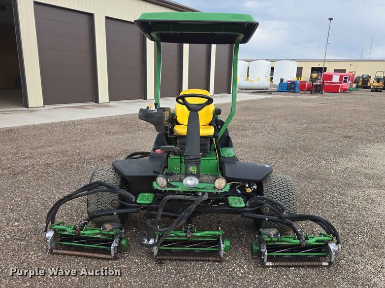 image for item DP8976 2013 John Deere 7500 PCFM reel mower
