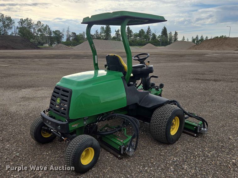 image for item DP8976 2013 John Deere 7500 PCFM reel mower