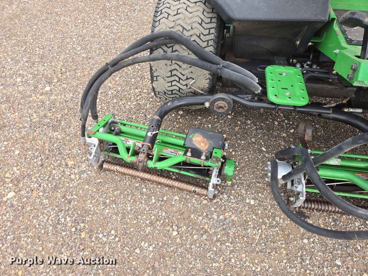 image for item DP8976 2013 John Deere 7500 PCFM reel mower