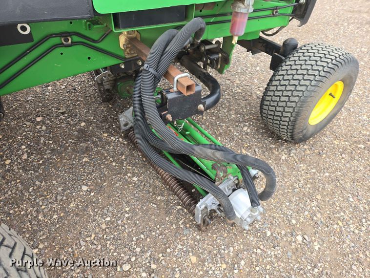 image for item DP8976 2013 John Deere 7500 PCFM reel mower