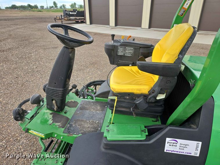 image for item DP8976 2013 John Deere 7500 PCFM reel mower