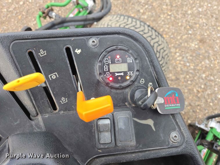 image for item DP8976 2013 John Deere 7500 PCFM reel mower