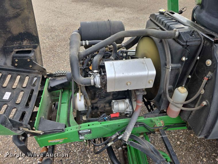 image for item DP8976 2013 John Deere 7500 PCFM reel mower
