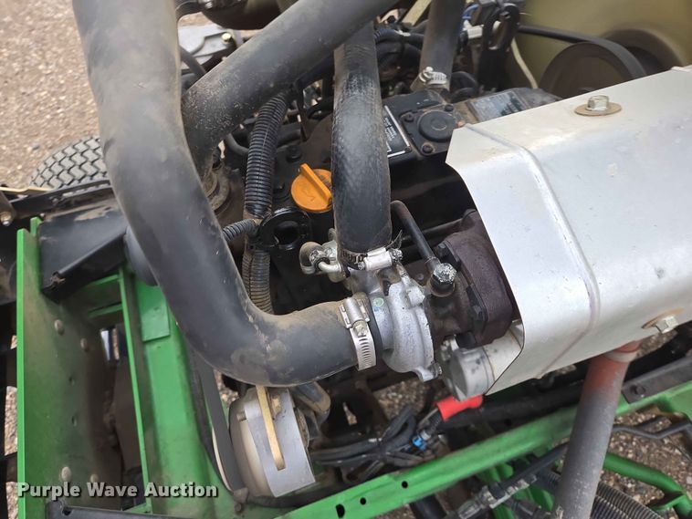 image for item DP8976 2013 John Deere 7500 PCFM reel mower
