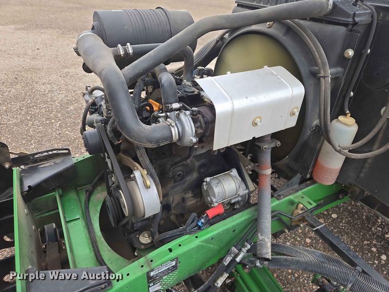 image for item DP8976 2013 John Deere 7500 PCFM reel mower