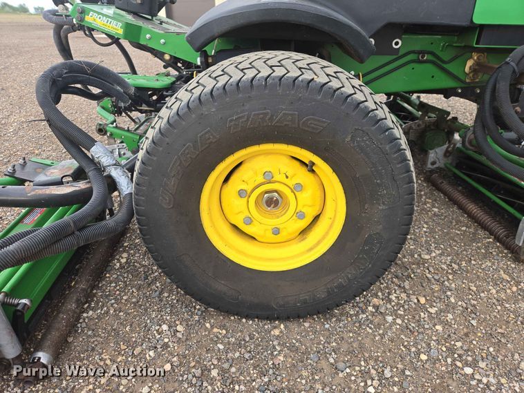 image for item DP8976 2013 John Deere 7500 PCFM reel mower
