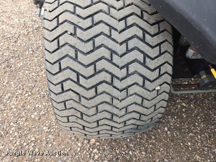 image for item DP8976 2013 John Deere 7500 PCFM reel mower