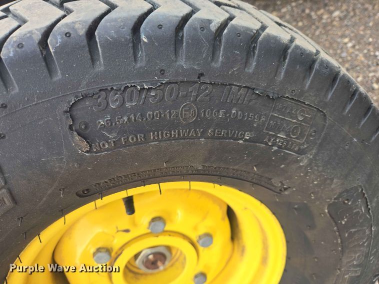 image for item DP8976 2013 John Deere 7500 PCFM reel mower