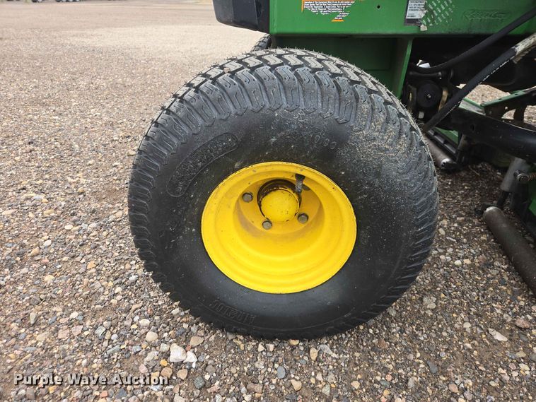 image for item DP8976 2013 John Deere 7500 PCFM reel mower