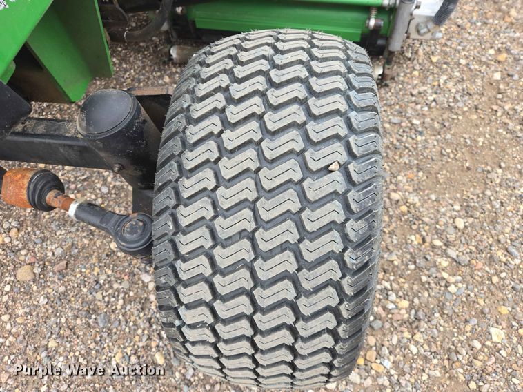 image for item DP8976 2013 John Deere 7500 PCFM reel mower