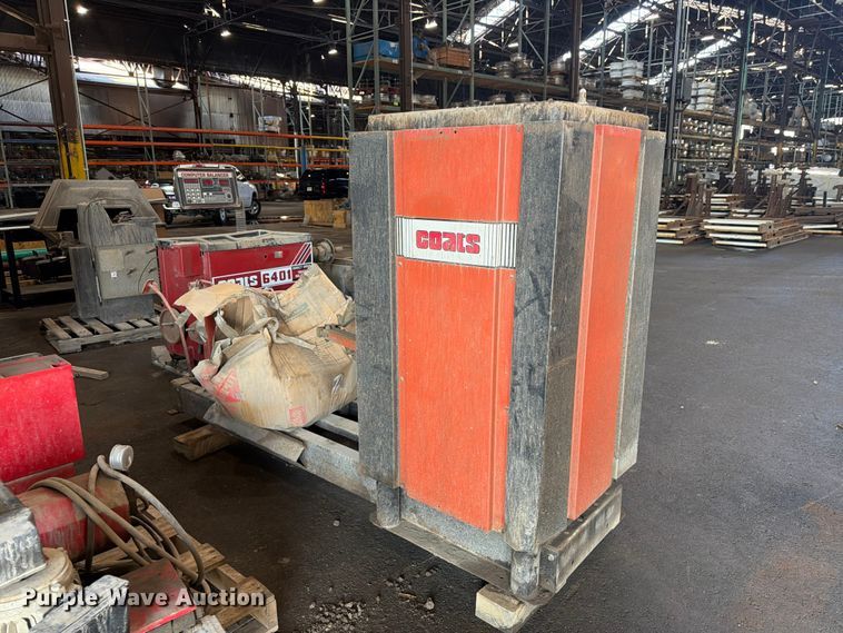 image for item DQ7772 Wheel and tire machines