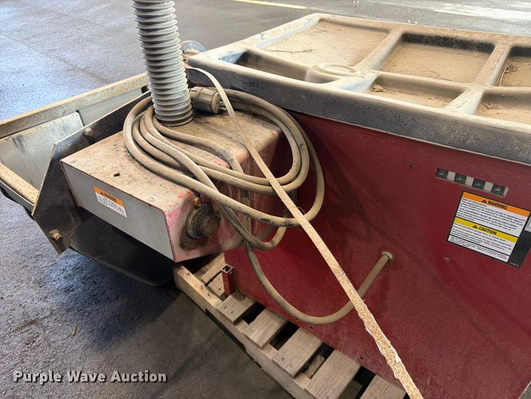 image for item DQ7772 Wheel and tire machines