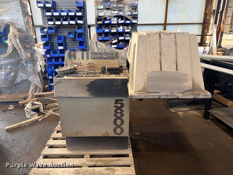 image for item DQ7772 Wheel and tire machines