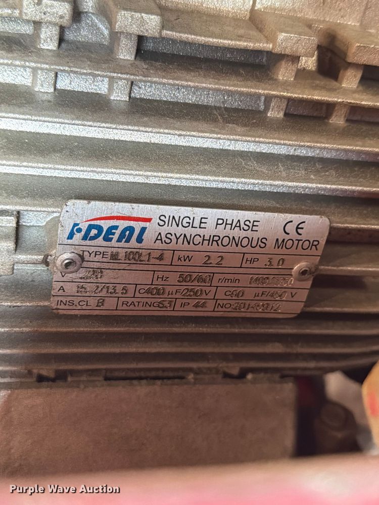 image for item DQ7772 Wheel and tire machines