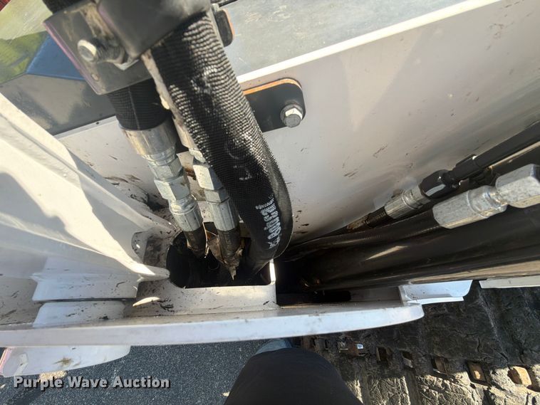 image for item DQ7846 2021 Bobcat T870 tracked skid steer loader