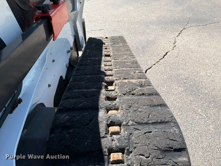 image for item DQ7846 2021 Bobcat T870 tracked skid steer loader
