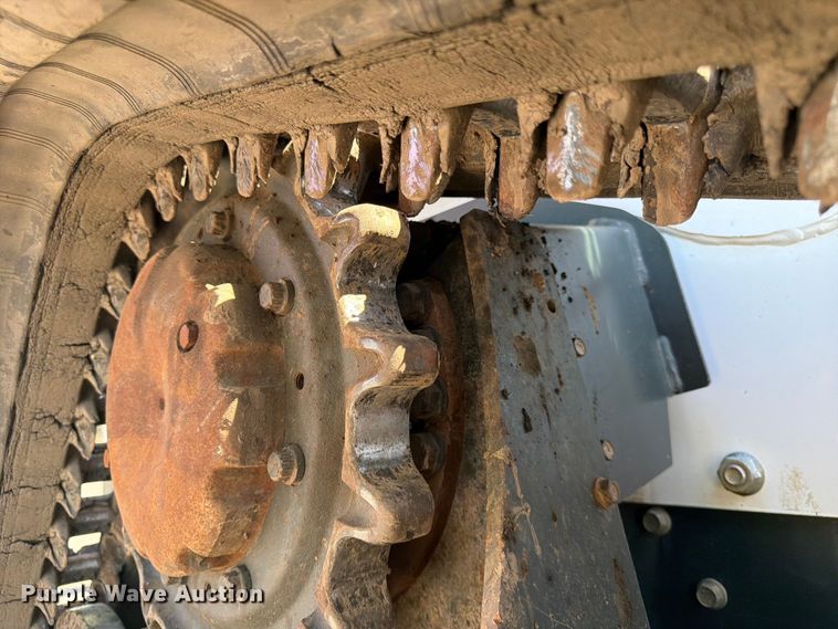 image for item DQ7846 2021 Bobcat T870 tracked skid steer loader