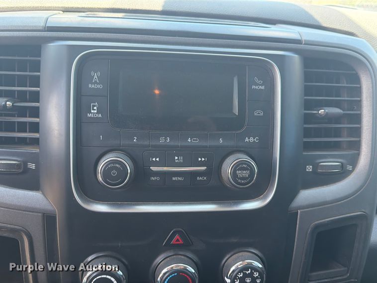 image for item DQ7850 2017 RAM 5500 utility / service truck