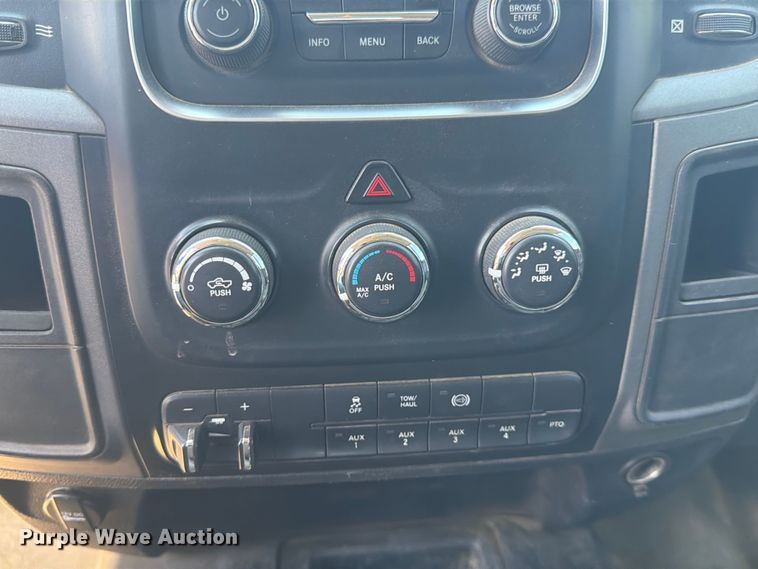 image for item DQ7850 2017 RAM 5500 utility / service truck