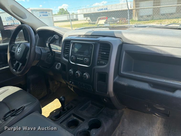 image for item DQ7850 2017 RAM 5500 utility / service truck