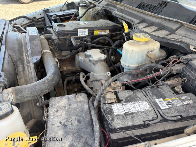 image for item DQ7850 2017 RAM 5500 utility / service truck