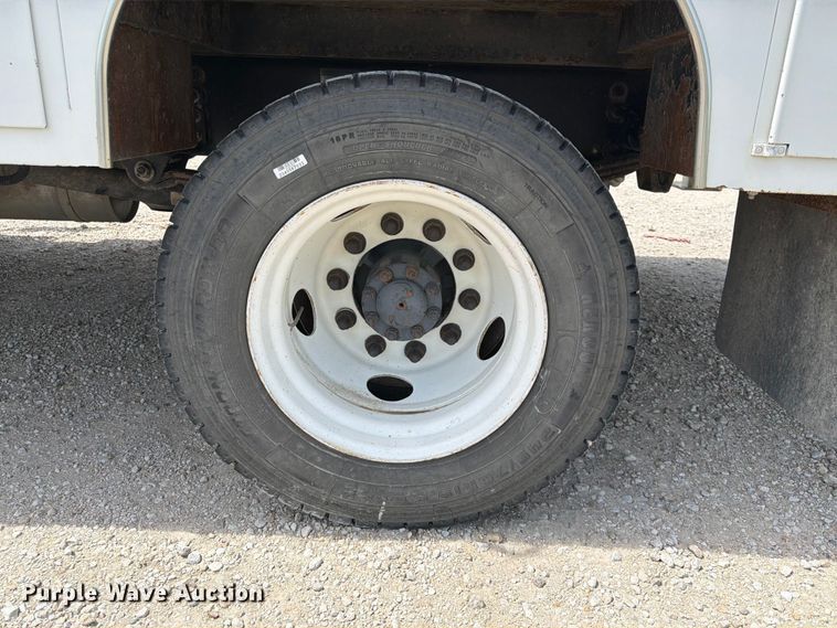 image for item DQ7851 2005 Freightliner Business Class M2 utility / service truck