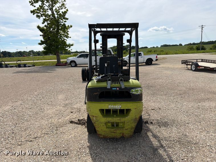 image for item DQ7854 Clark C25L forklift