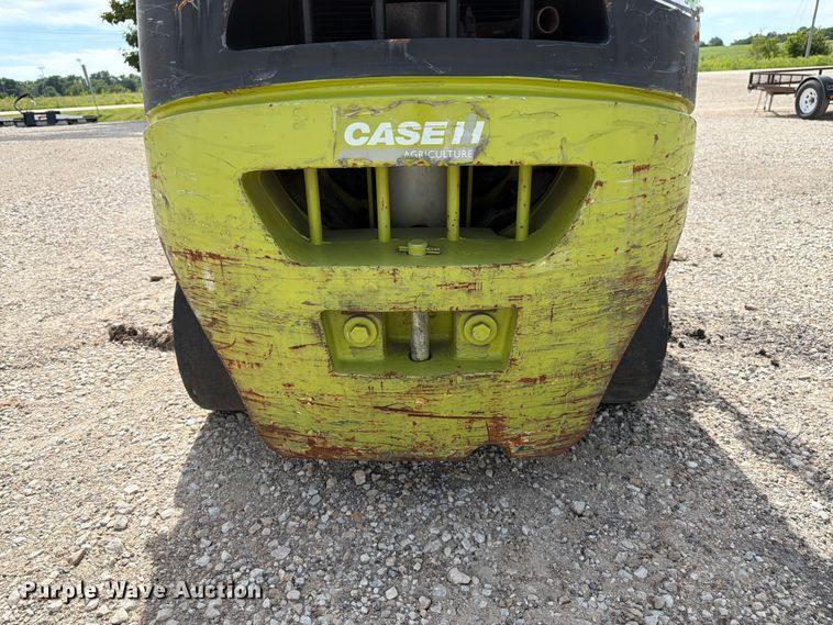 image for item DQ7854 Clark C25L forklift