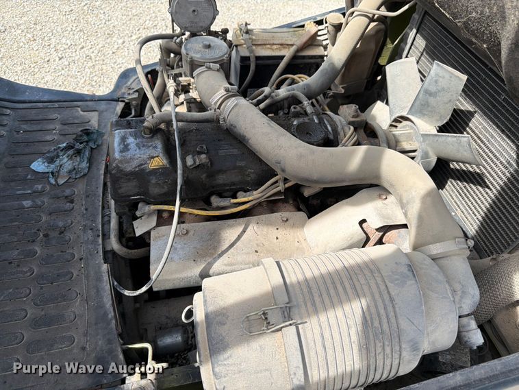 image for item DQ7854 Clark C25L forklift